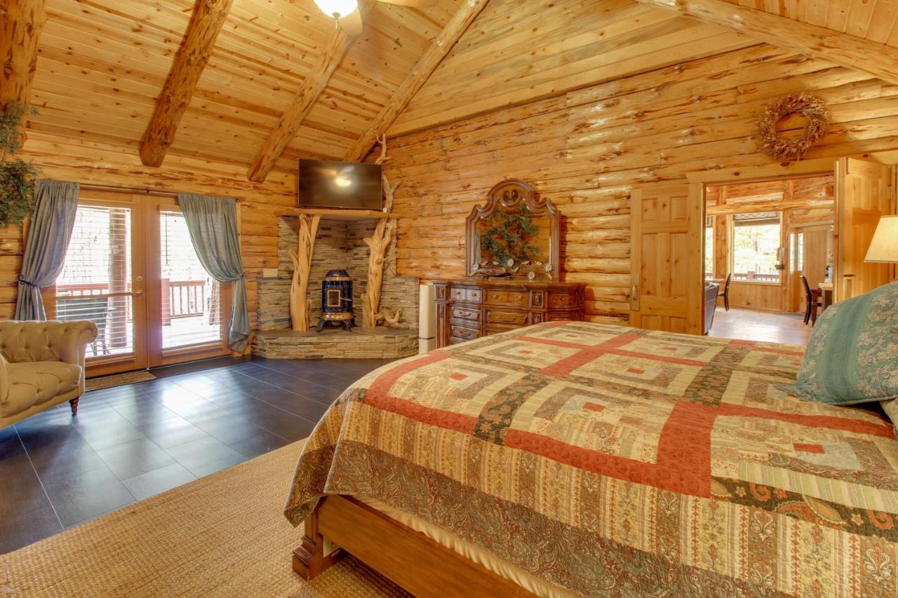 Lakeside Cabin On 2 Acres With Fire Pit And Hot Tub! Пайнтоп-Лейксайд Екстериор снимка
