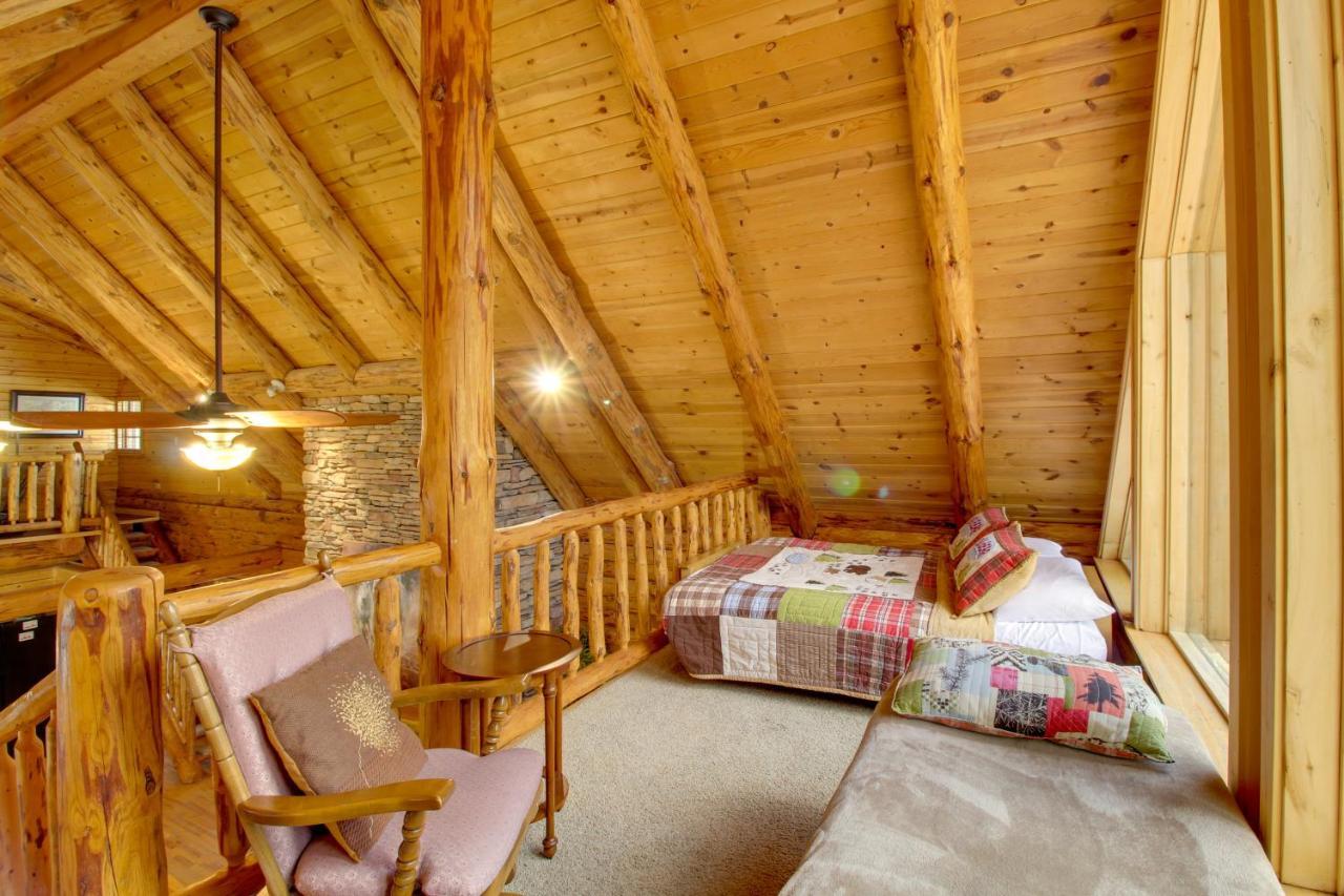 Lakeside Cabin On 2 Acres With Fire Pit And Hot Tub! Пайнтоп-Лейксайд Екстериор снимка